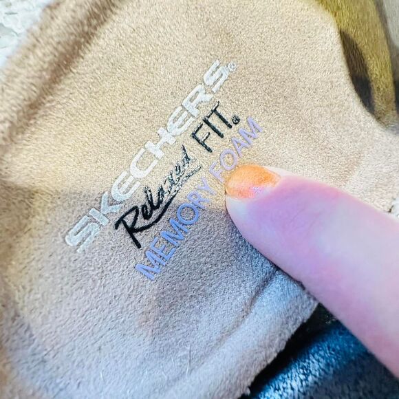 Skechers Women's Silver and Grey Sandals - Picture 2 of 8